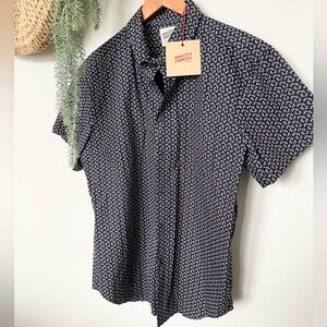 ✨New With Tags✨ Men’s Naked and Famous Button Down Shirt